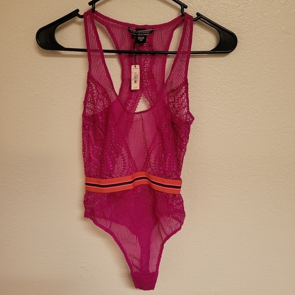 Victoria's Secret Hot Pink Lace Bodysuit NWT Small - Picture 2 of 6
